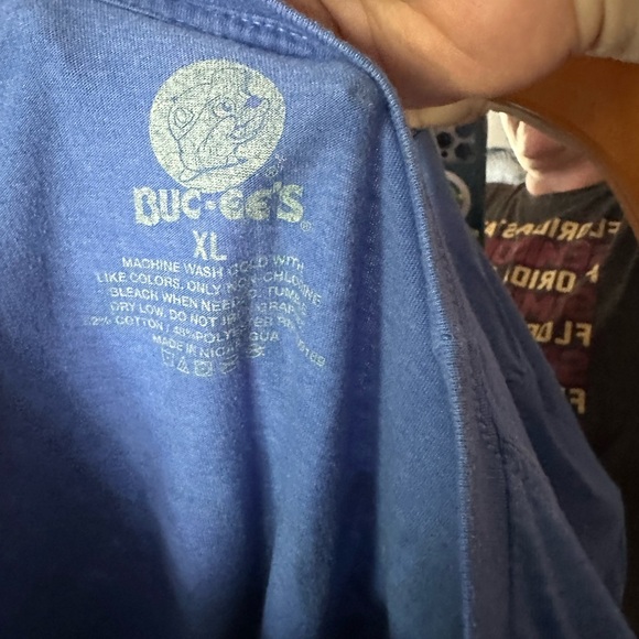 Buccees 3 shirt bundle - Picture 9 of 10